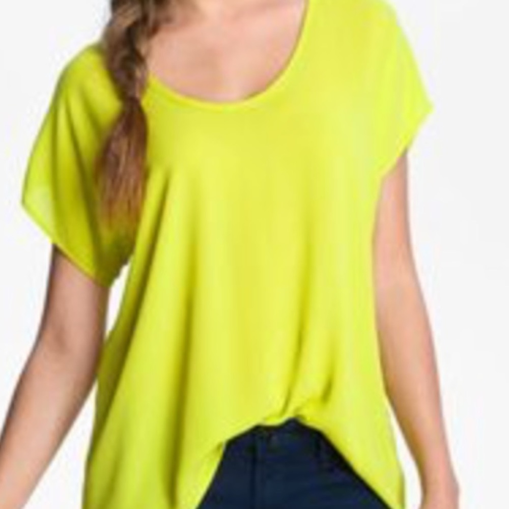Lush Yellow Woven Tee